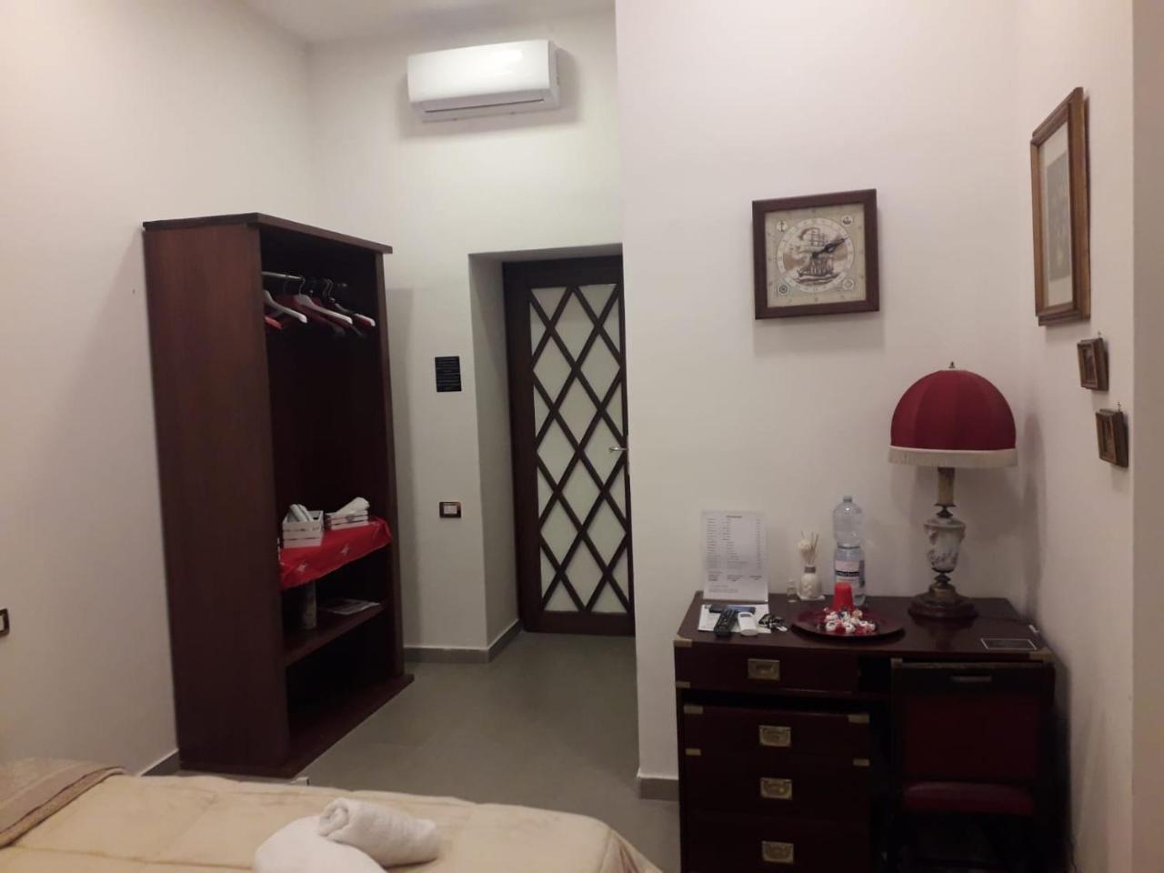 Room Don Carlo Nápoles Exterior foto